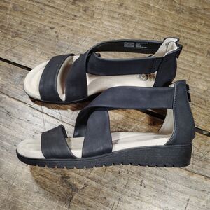 Earth Spirit Sz 8 Sandals Shoes Cross Band Strappy Womens Black Open Toe